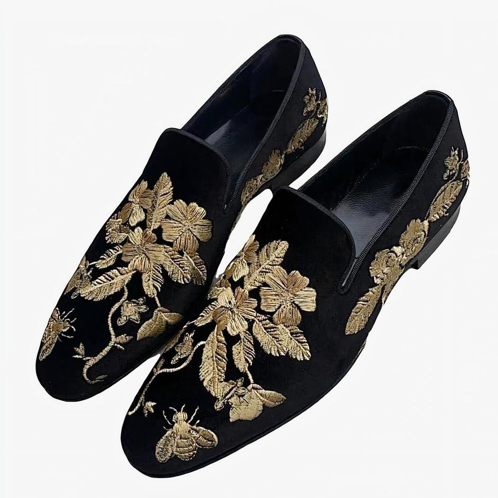 Loafers in zwart fluweel met gouden bloemborduurwerk