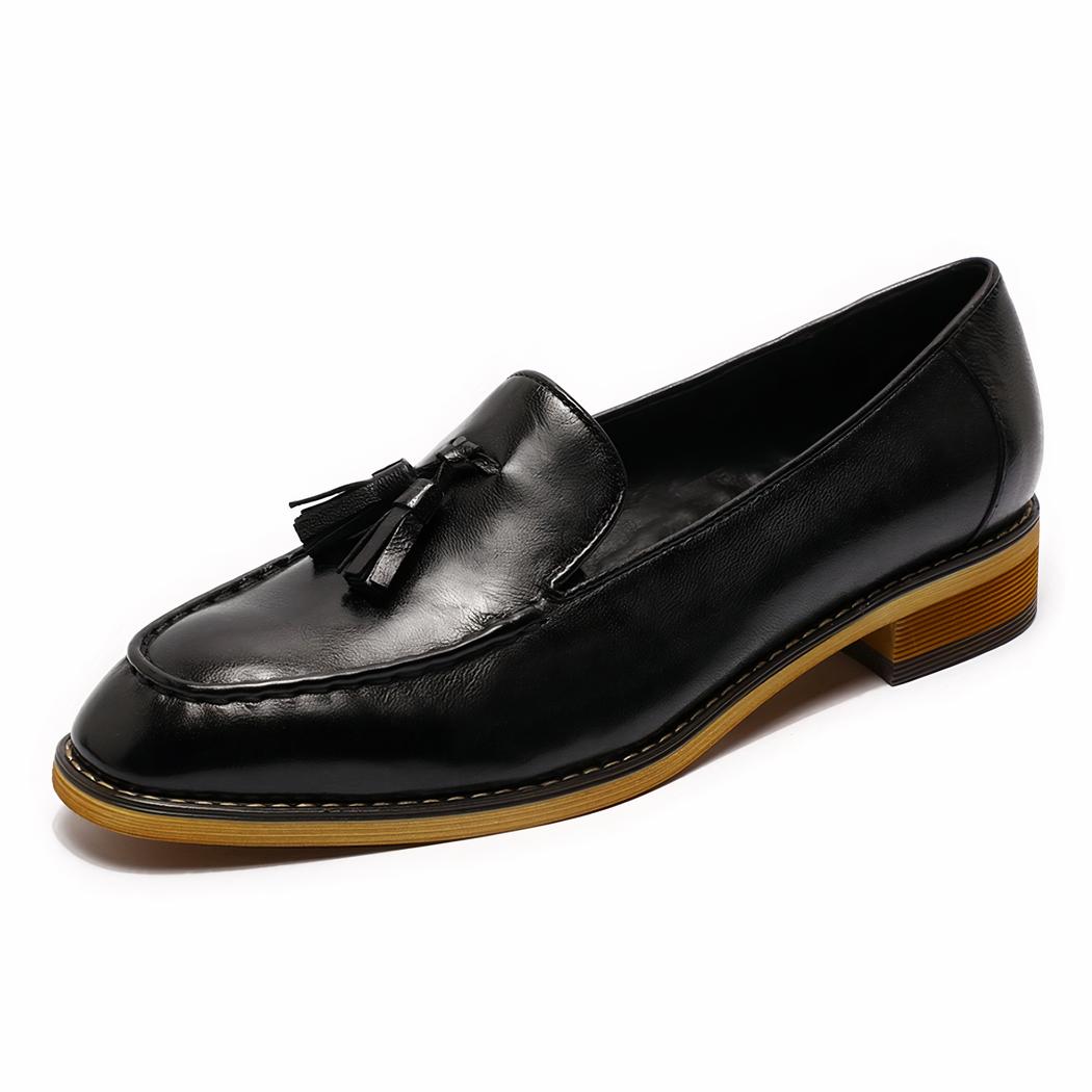 Platte loafers met kwastjes van glanzend echt leer voor dames