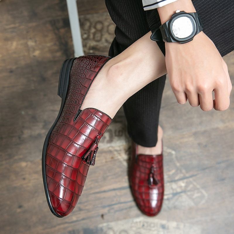 Rode lakleren loafers met krokodillenprint
