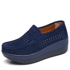 Opengewerkte plateau-loafers met sleehakzool, Marineblauw