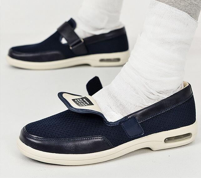 Soepele orthopedische mocassins met brede opening voor heren