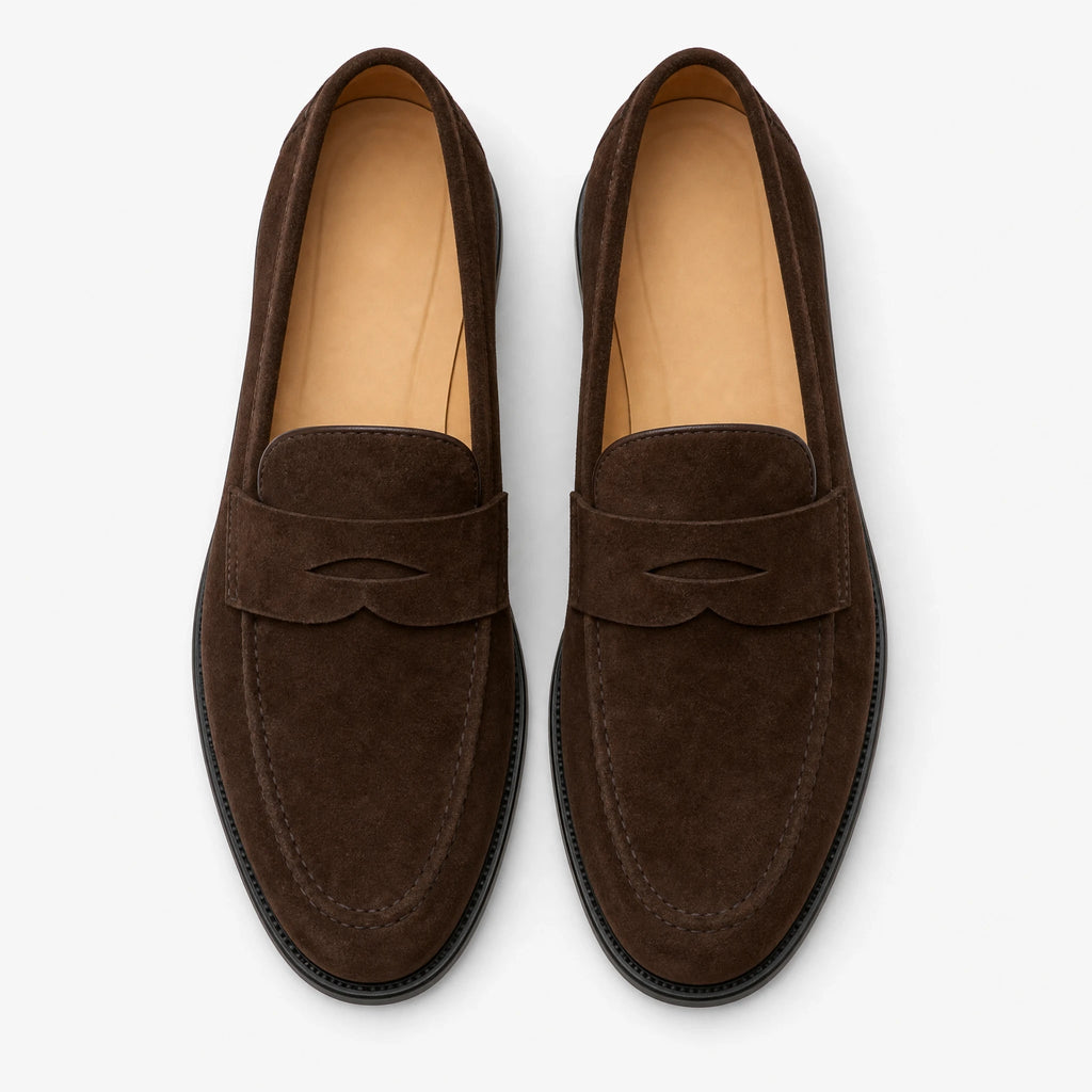 Penny loafers heren bruin suède in camel, zijaanzicht
