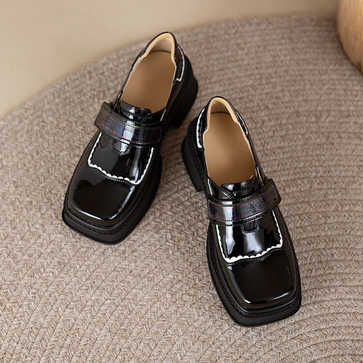Loafers met plateauzool en origineel design voor dames