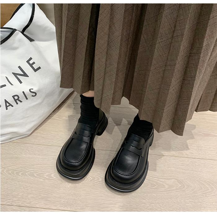 Plateau loafers in schoolmeisjes-stijl voor dames