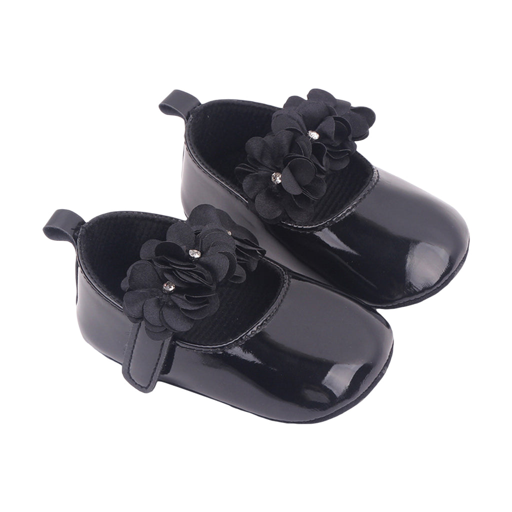 Schattige bloemen mocassins voor babymeisje