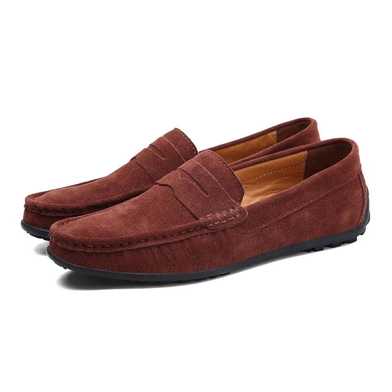 Suède instaploafer heren met pennystrook, detail van de zool