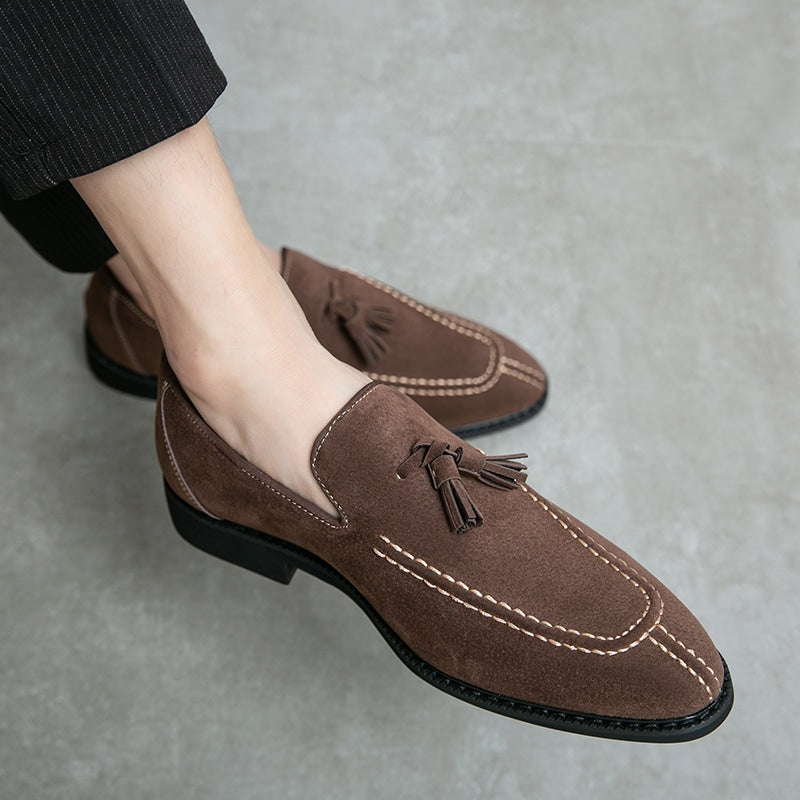 Suède loafers met kwastjes vintage stijl