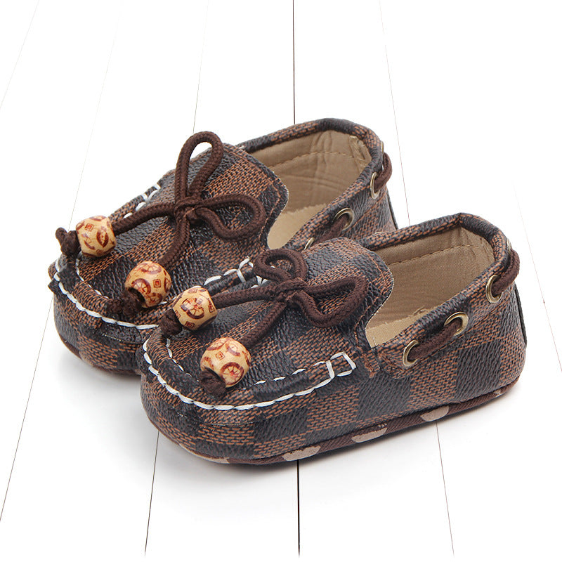 Trendy geruite loafers met decoratieve parels voor baby