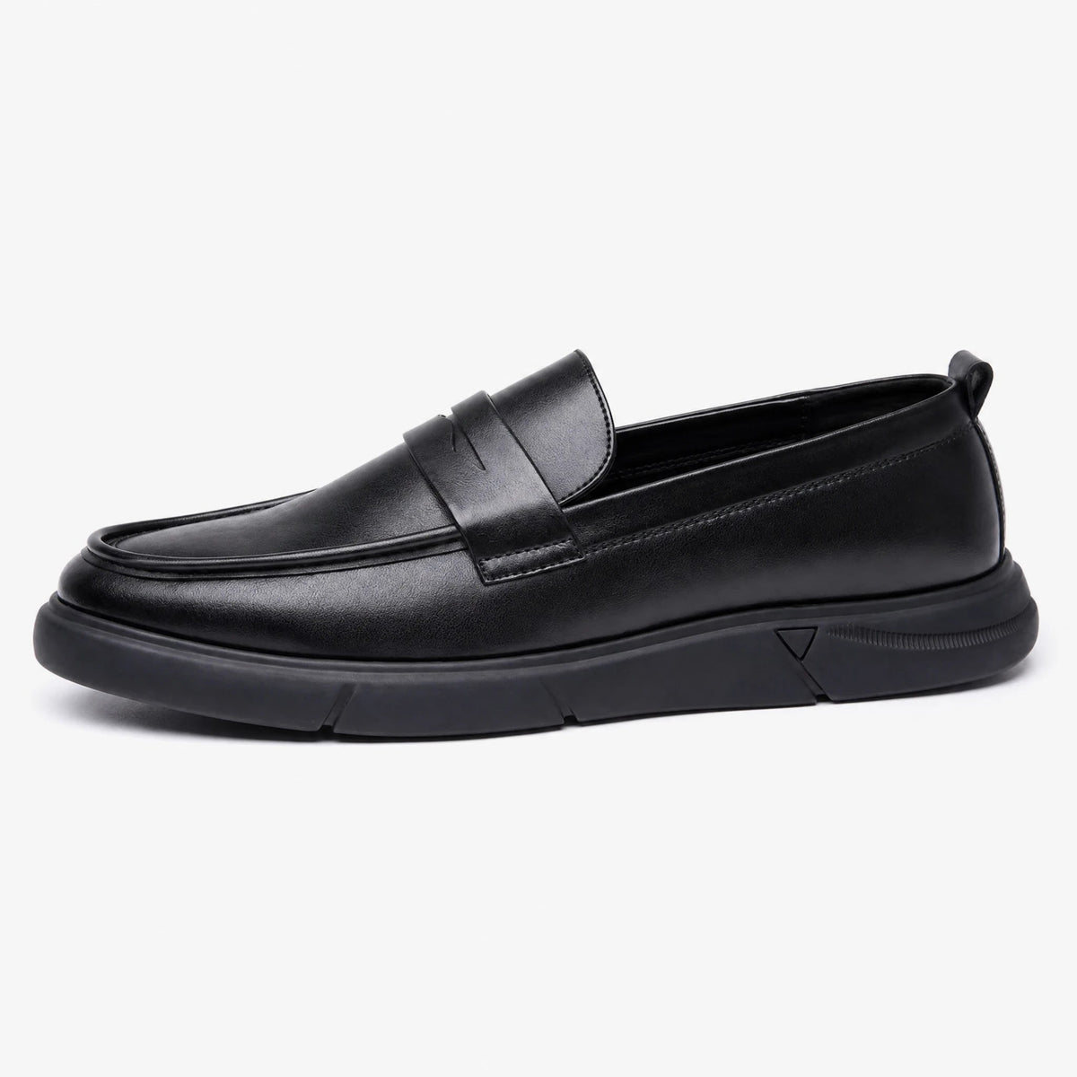 Zwarte heren plateau mocassin met lipje, zijaanzicht