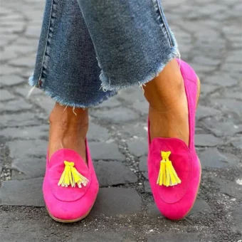 Gekleurde loafers met kwastjes en platte hakken voor dames